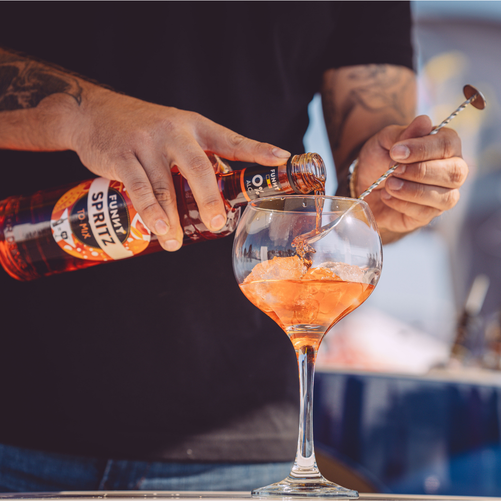 🧡 6-pack of FUNNY Spritz bottles – 0% alc.